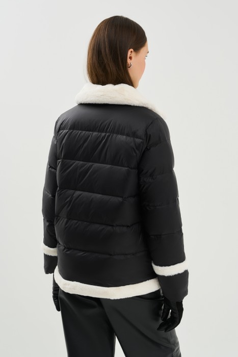 зимняя куртка с меховой отделкой по цене 5700 руб вид справа