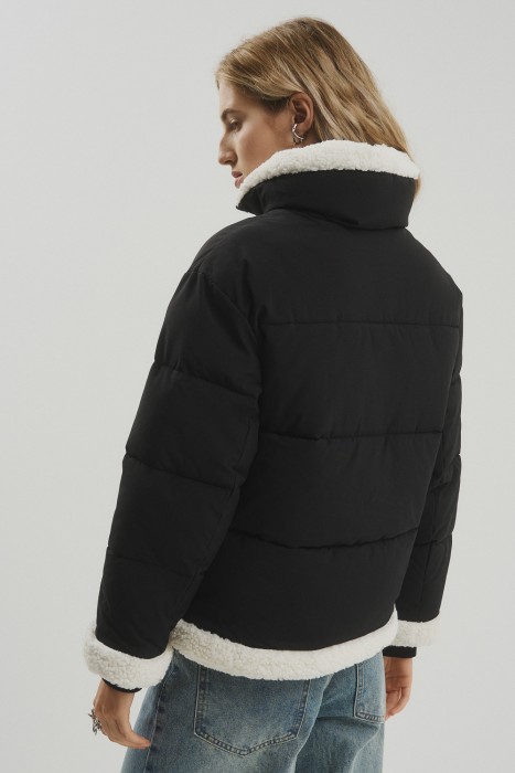 зимняя куртка с меховой отделкой по цене 7660 руб вид справа