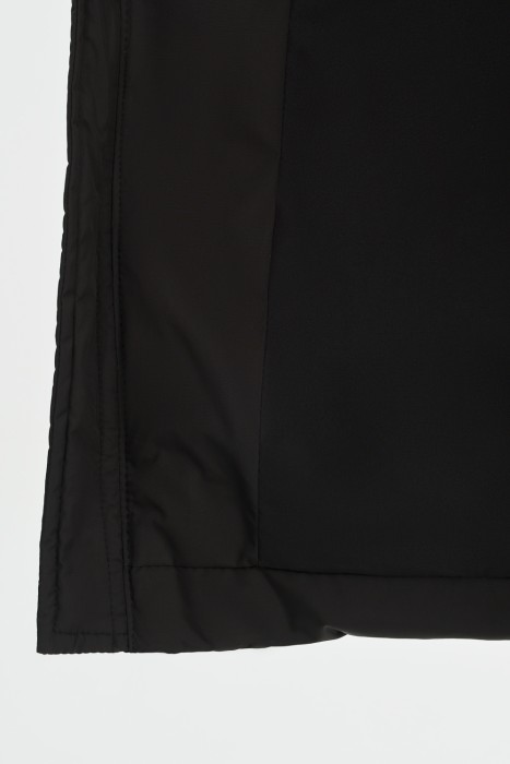 зимняя куртка с меховой отделкой из россии вид сбоку