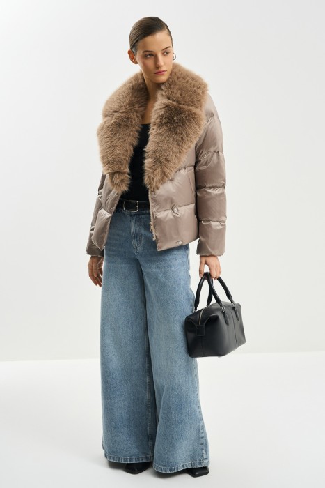 зимняя куртка с меховой отделкой 781267003 фотография