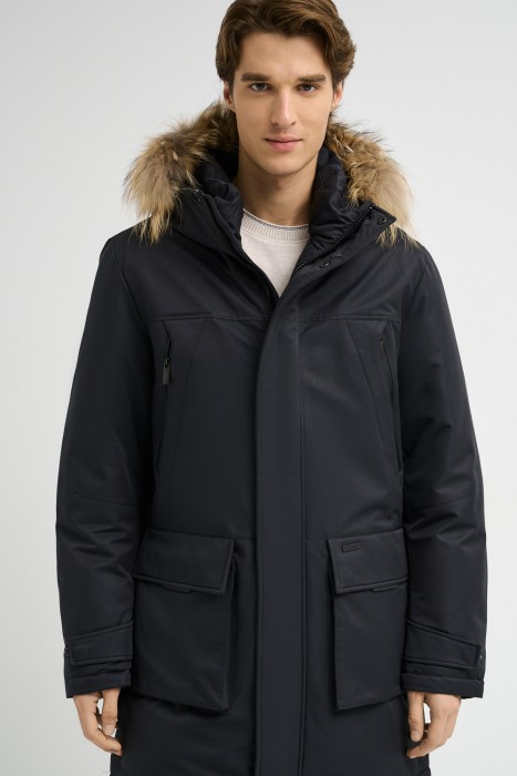 зимняя куртка с отделкой мехом енота от бренда снежная королева вид слева