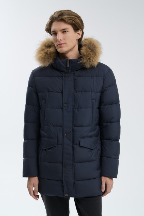 зимняя куртка с отделкой мехом енота от бренда снежная королева вид слева