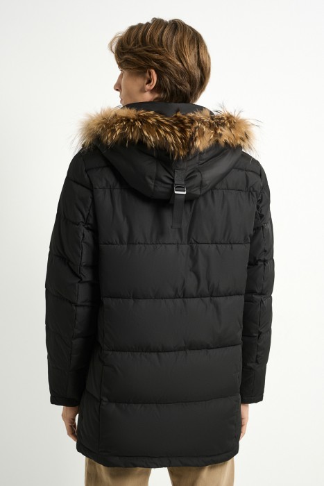 зимняя куртка с отделкой мехом енота по цене 4480 руб вид справа