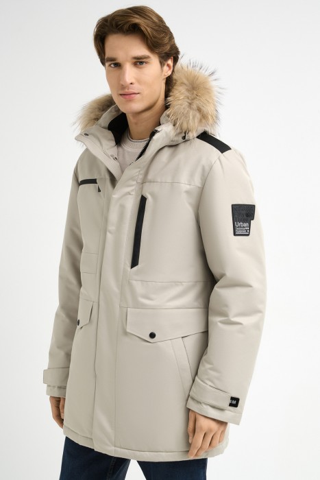 зимняя куртка с отделкой мехом енота от бренда снежная королева вид слева