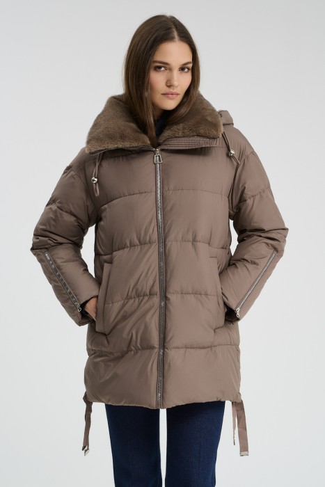 зимняя куртка с отделкой меховой тканью от бренда снежная королева вид слева