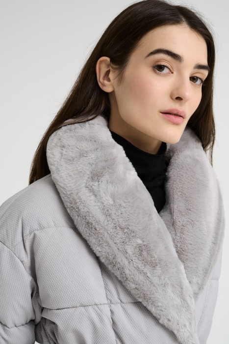 зимняя куртка с поясом из россии вид сбоку