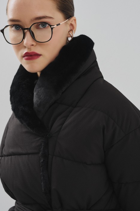 зимняя куртка с поясом из россии вид сбоку