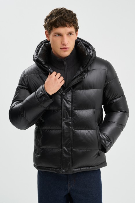 зимняя куртка с трикотажной вставкой от бренда снежная королева вид слева