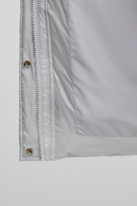 зимняя куртка с воротником-стойкой по цене 6190 руб вид справа