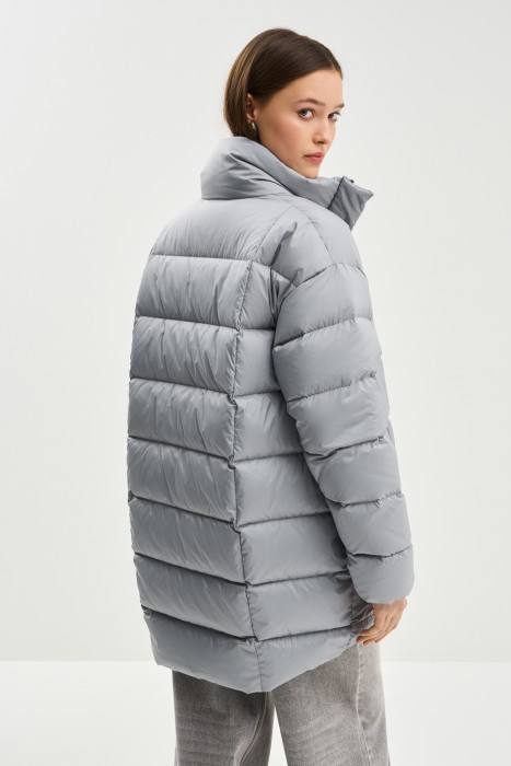 зимняя куртка по цене 4560 руб вид справа