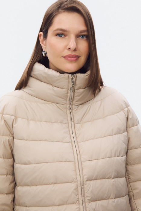 зимняя куртка из россии вид сбоку