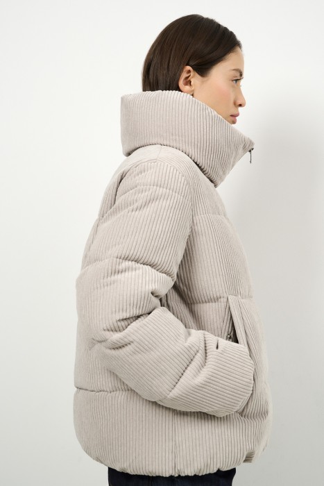 зимняя куртка по цене 6110 руб вид справа