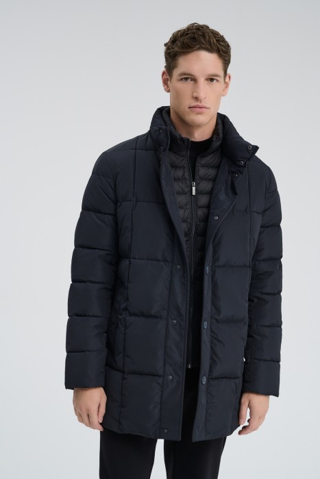 зимняя куртка от бренда снежная королева вид слева