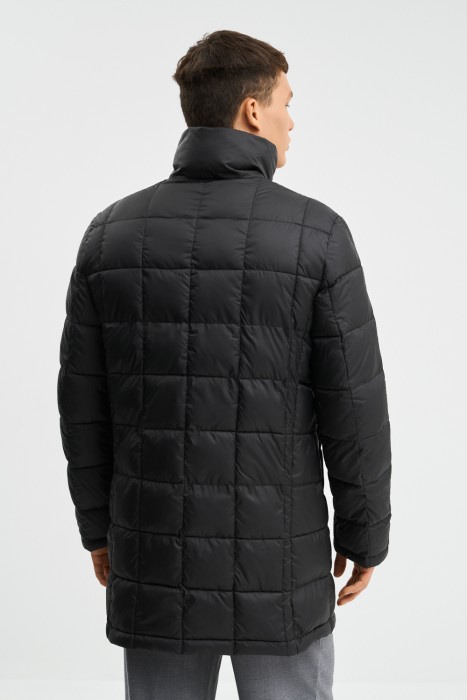 зимняя куртка по цене 11980 руб вид справа