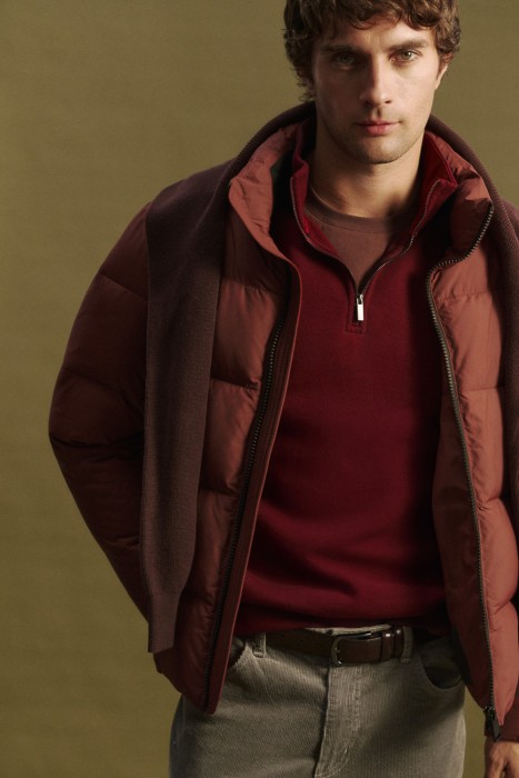 зимняя куртка от бренда снежная королева вид слева