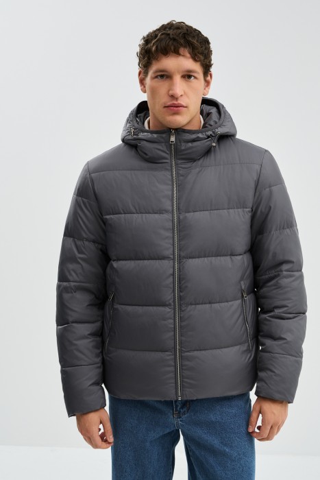 зимняя куртка от бренда снежная королева вид слева