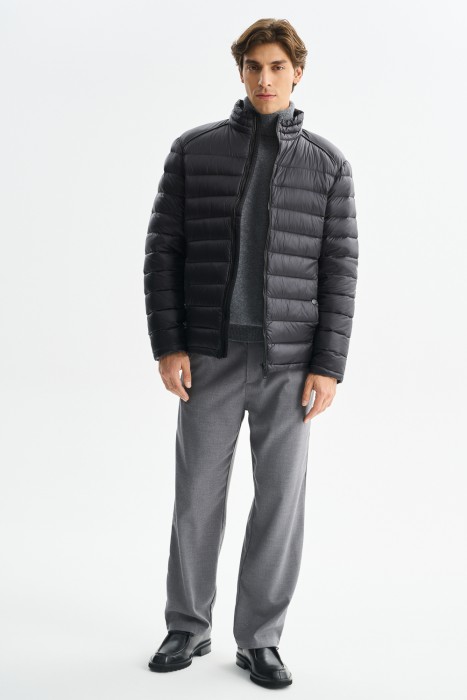 зимняя куртка из россии вид сбоку