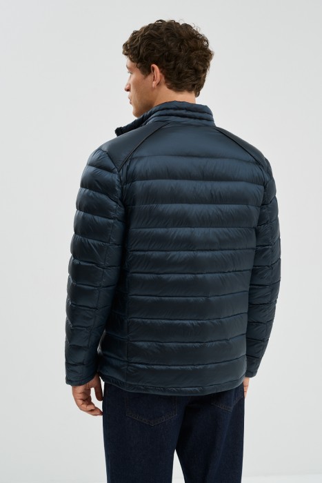 зимняя куртка по цене 6350 руб вид справа