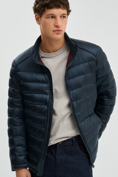 зимняя куртка из россии вид сбоку