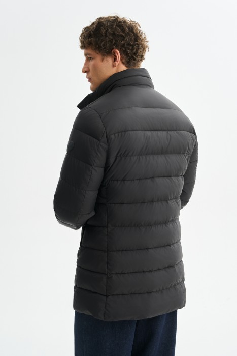 зимняя куртка по цене 9530 руб вид справа