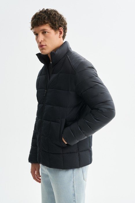 Товар с артикулом 767858003 вид сзади