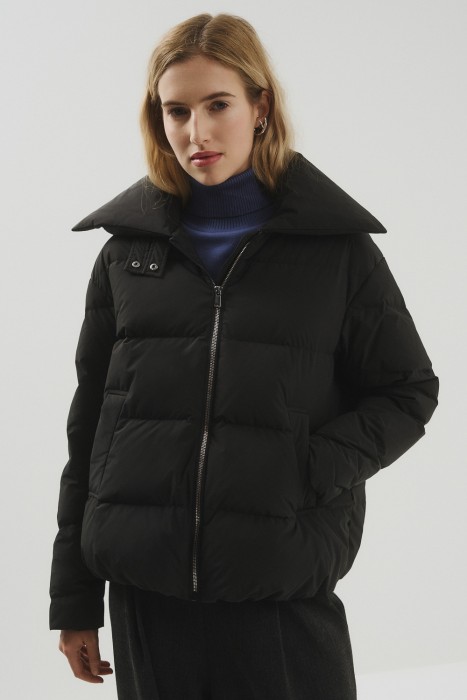 зимняя куртка от бренда снежная королева вид слева