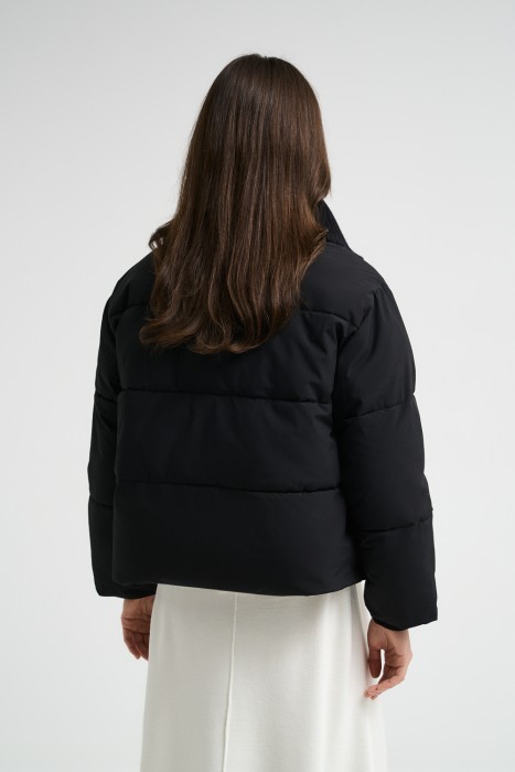 зимняя куртка по цене 3220 руб вид справа