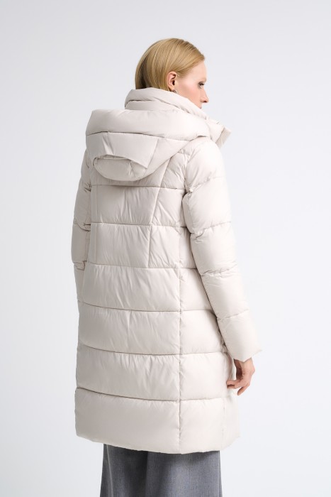 зимняя стеганая куртка с капюшоном по цене 6520 руб вид справа