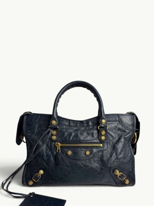 city P31817357 фотография