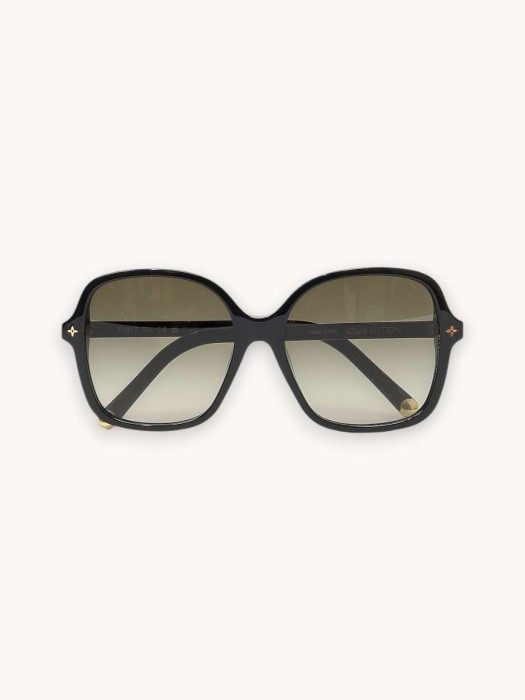 sunglasses R31193832 фотография