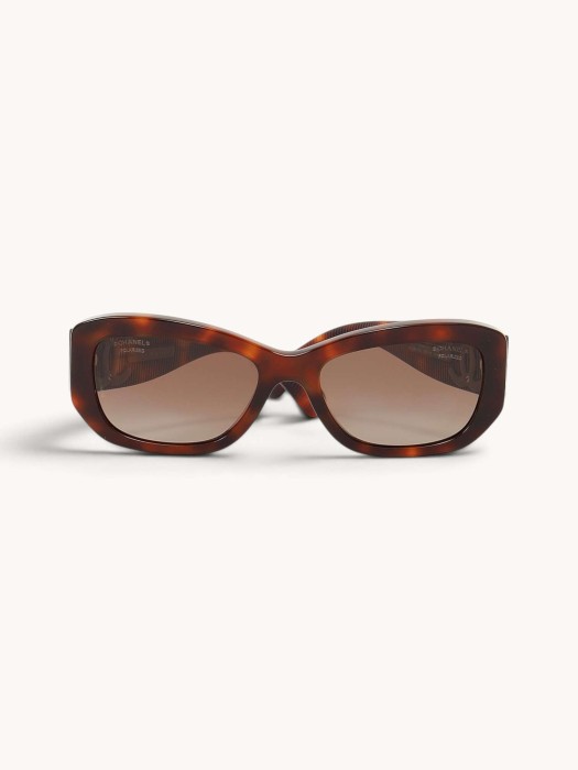 sunglasses R31663765 фотография