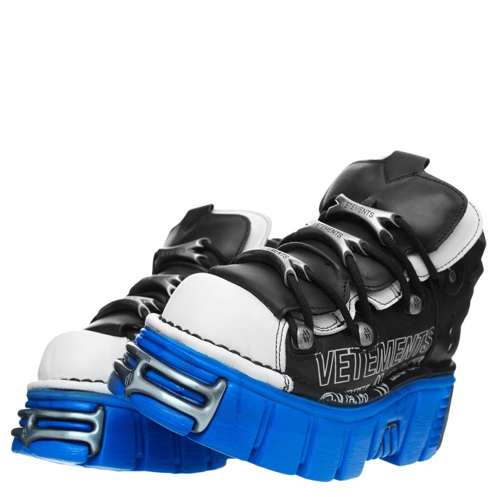 ботинки vetements x new rock на платформе от бренда vetements вид слева