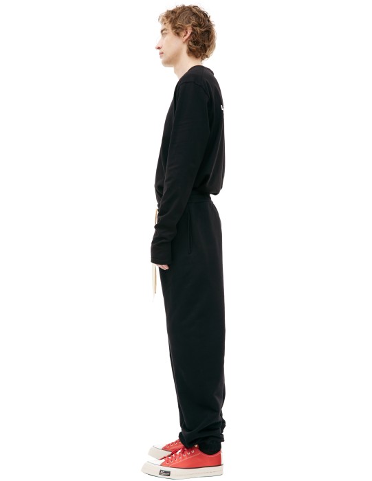 черные спортивные брюки от бренда jil sander вид слева