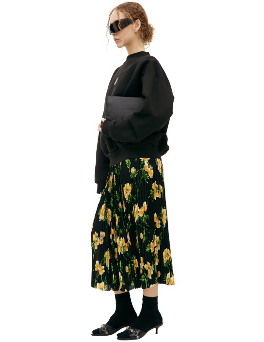 черный свитшот с логотипом от бренда balenciaga вид слева