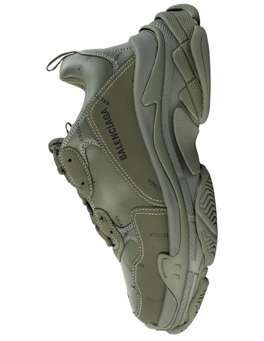 зеленые кроссовки triple s с логотипом от бренда balenciaga вид слева