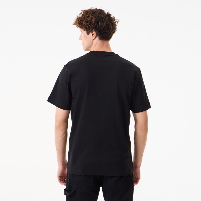мужская футболка  классического кроя от бренда lacoste вид слева