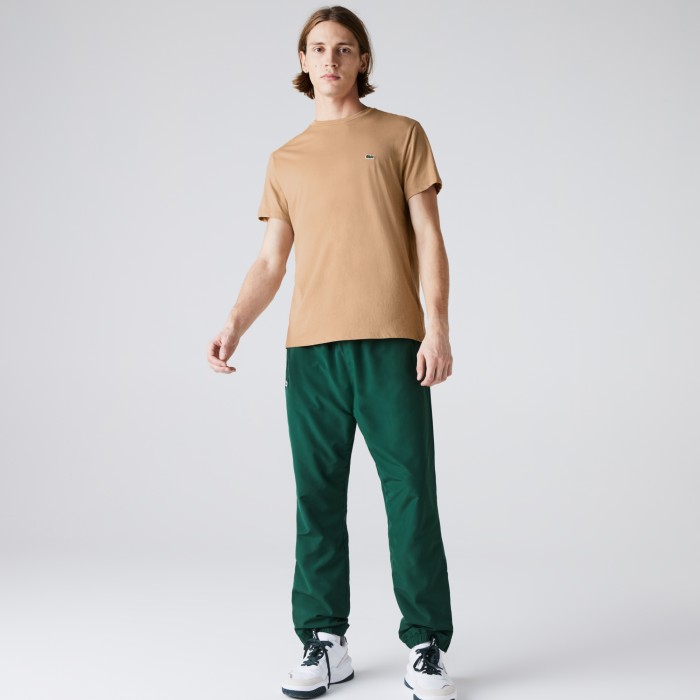 мужская футболка  стандартного кроя от бренда lacoste вид слева