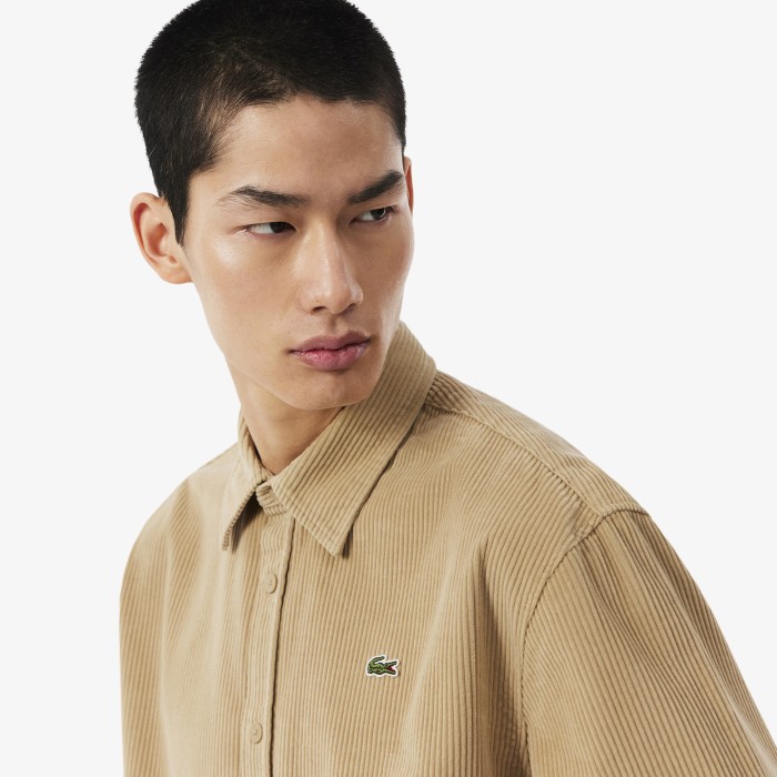 мужская хлопковая рубашка  от бренда lacoste вид слева