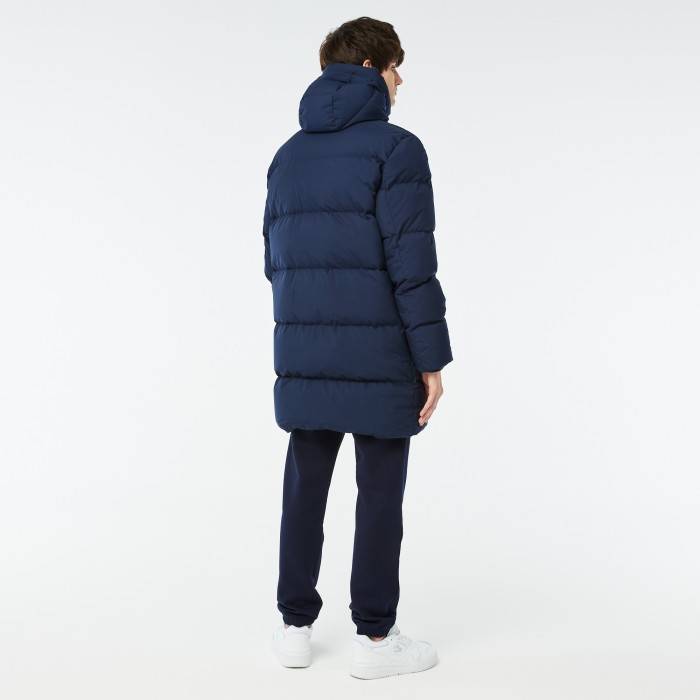 мужская утепленная куртка  с капюшоном от бренда lacoste вид слева