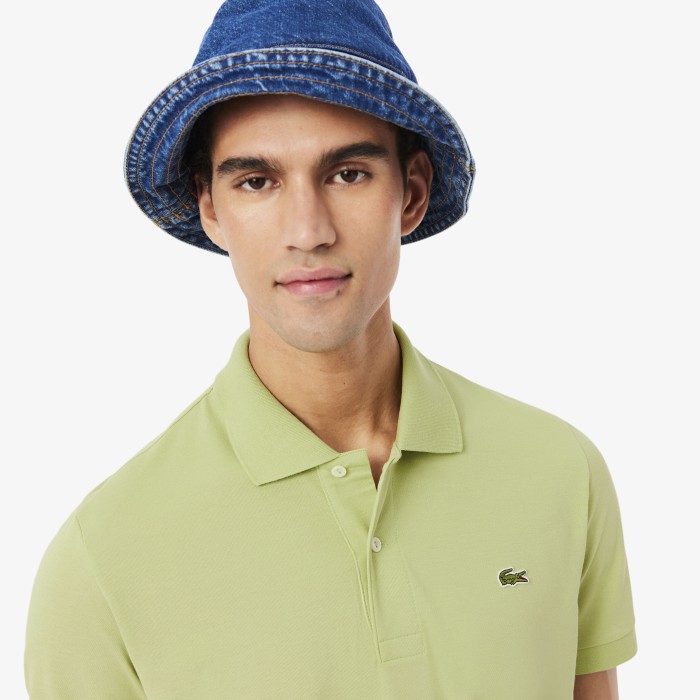 мужское поло  из смеси эластичного органического хлопка от бренда lacoste вид слева