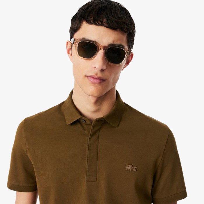 мужское поло  прямого кроя от бренда lacoste вид слева