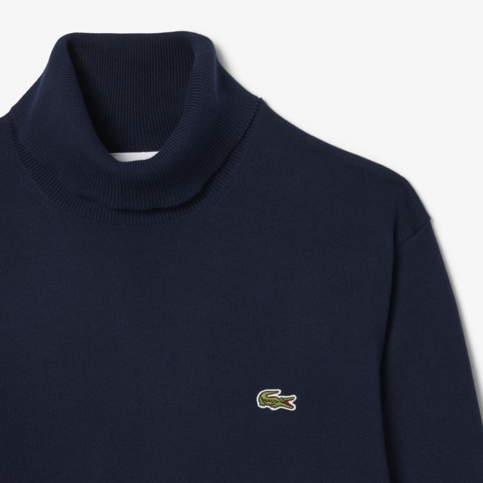мужской свитер с высоким воротником (водолазка)  от бренда lacoste вид слева