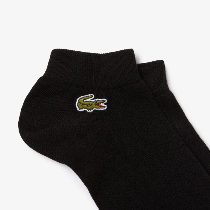 носки  от бренда lacoste вид слева