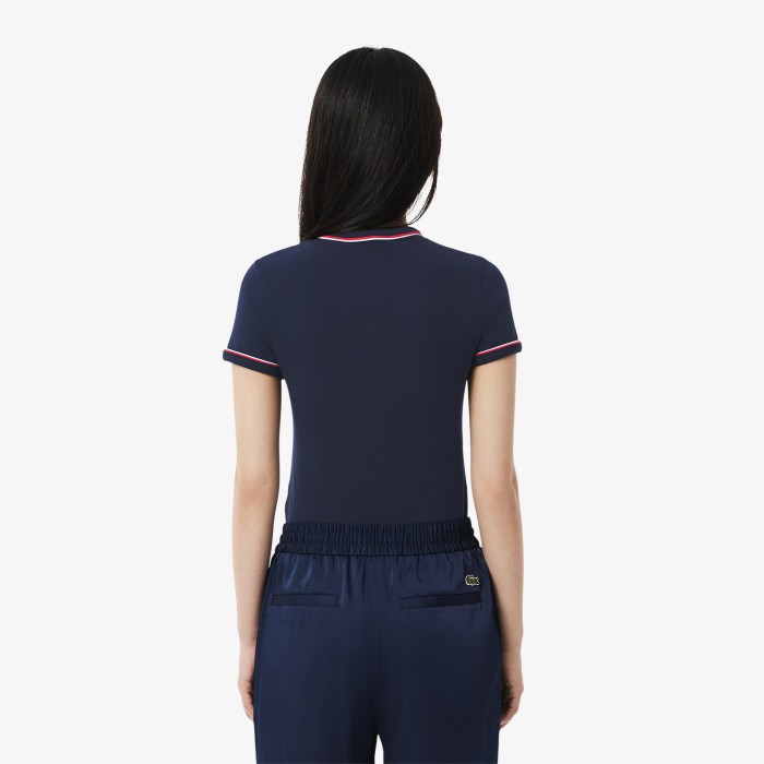 женская хлопковая футболка  от бренда lacoste вид слева