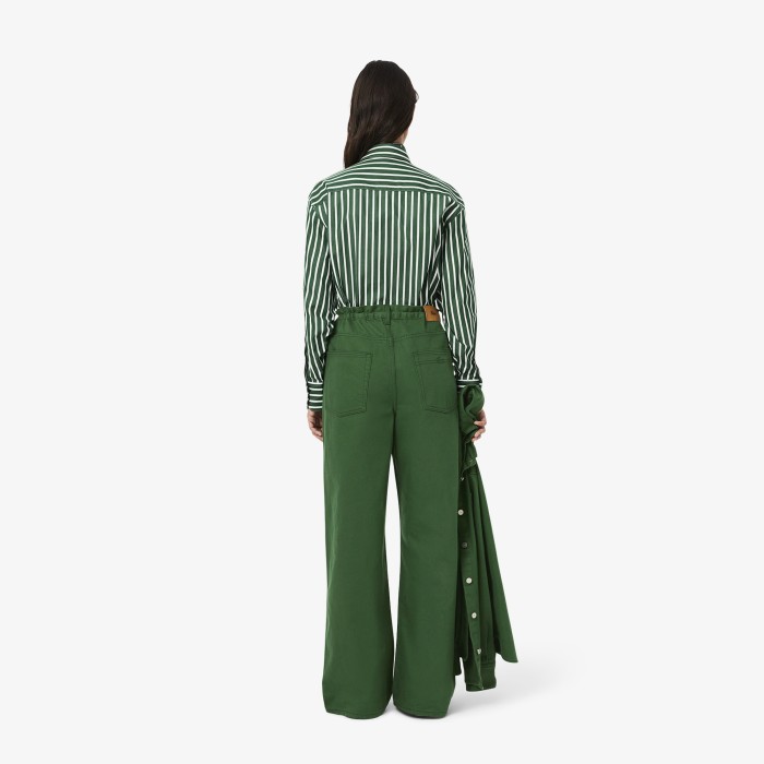 женские джинсы  из органического хлопка от бренда lacoste вид слева