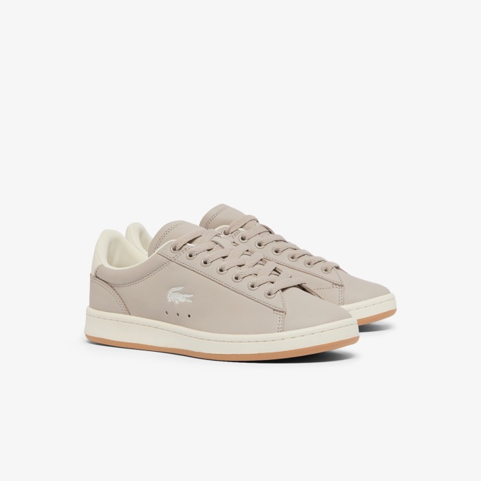 женские кроссовки  carnaby set 126 5 sfa от бренда lacoste вид слева