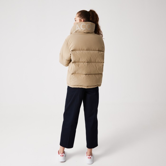женский пуховик  quilted puffer от бренда lacoste вид слева