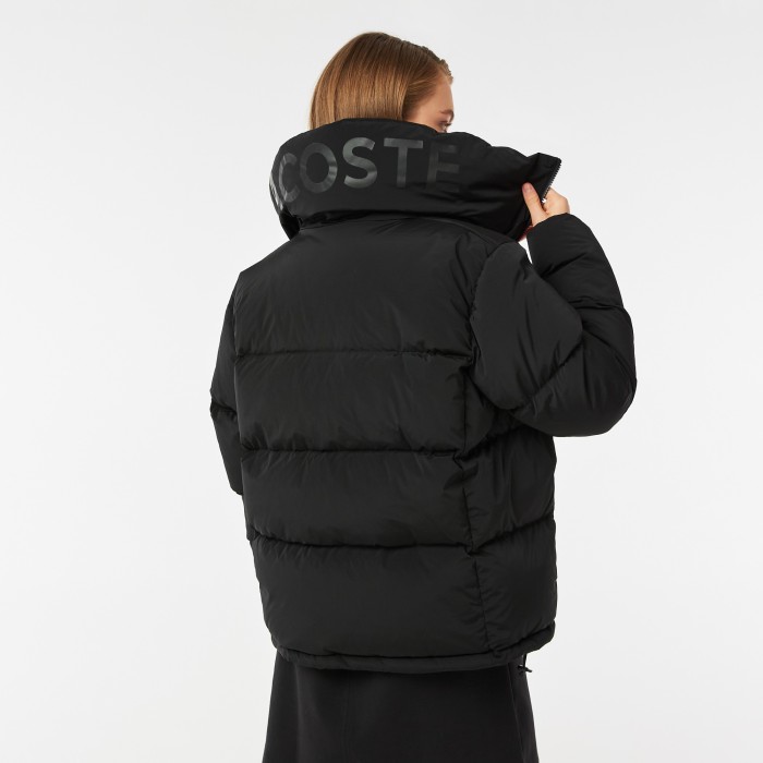 женский пуховик  quilted puffer от бренда lacoste вид слева