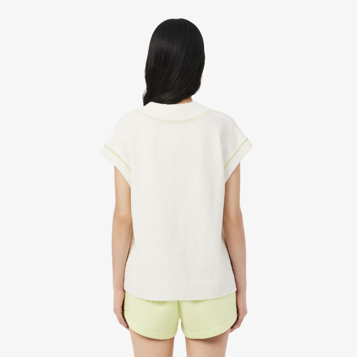женский свитер  от бренда lacoste вид слева