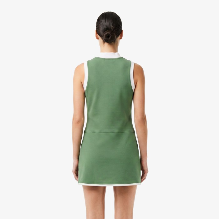 женское платье  от бренда lacoste вид слева